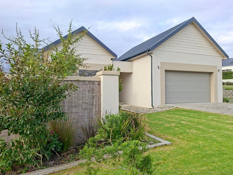 4 Bedroom Property for Sale in Kingswood Golf Estate Western Cape